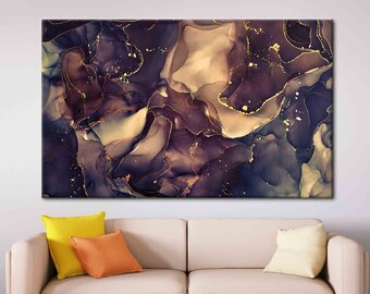 Könnte beinhalten: Abstrakter Kunstdruck mit wirbelnden violetten und goldenen Farbtönen. Der Druck zeigt einen Marmoreffekt mit goldenen Akzenten.