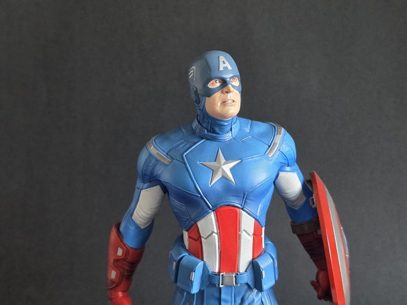 Kapten Amerika från The Avengers (3D-printad och målad resinfigur) bild 1