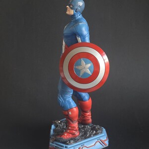 Kapten Amerika från The Avengers (3D-printad och målad resinfigur) bild 8