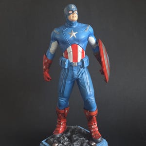 Kapten Amerika från The Avengers (3D-printad och målad resinfigur) bild 2