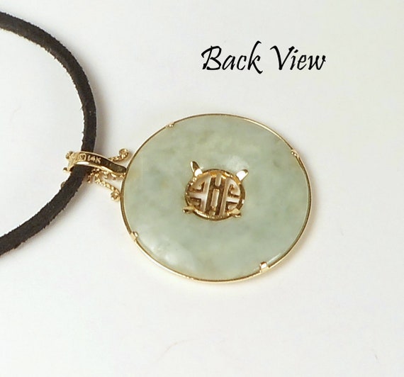 14K Round Jade Pendant - image 3