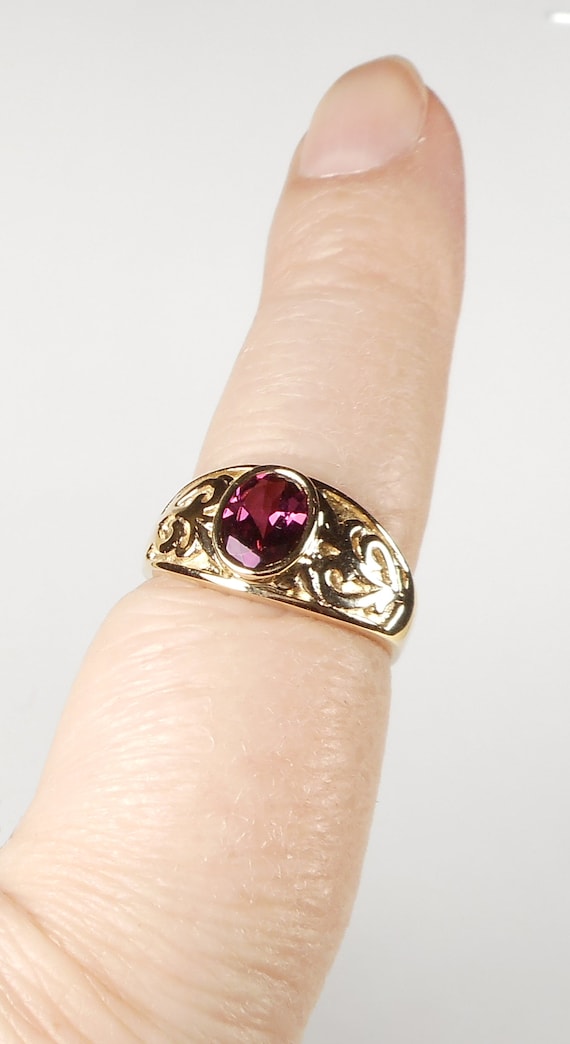 14K Rose Garnet Ring - image 2