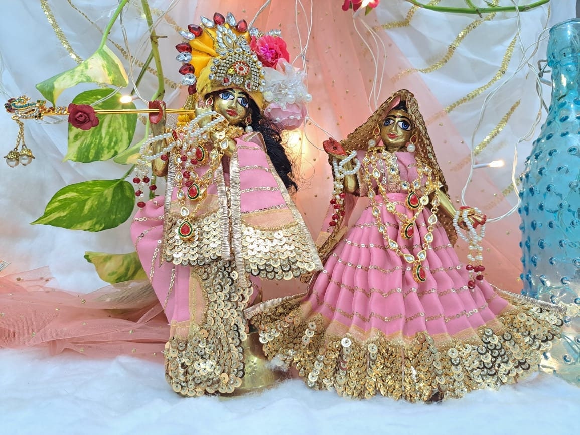 Radha dress shop online
