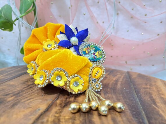 What is the best place to buy a Laddu Gopal online dress? - Quora