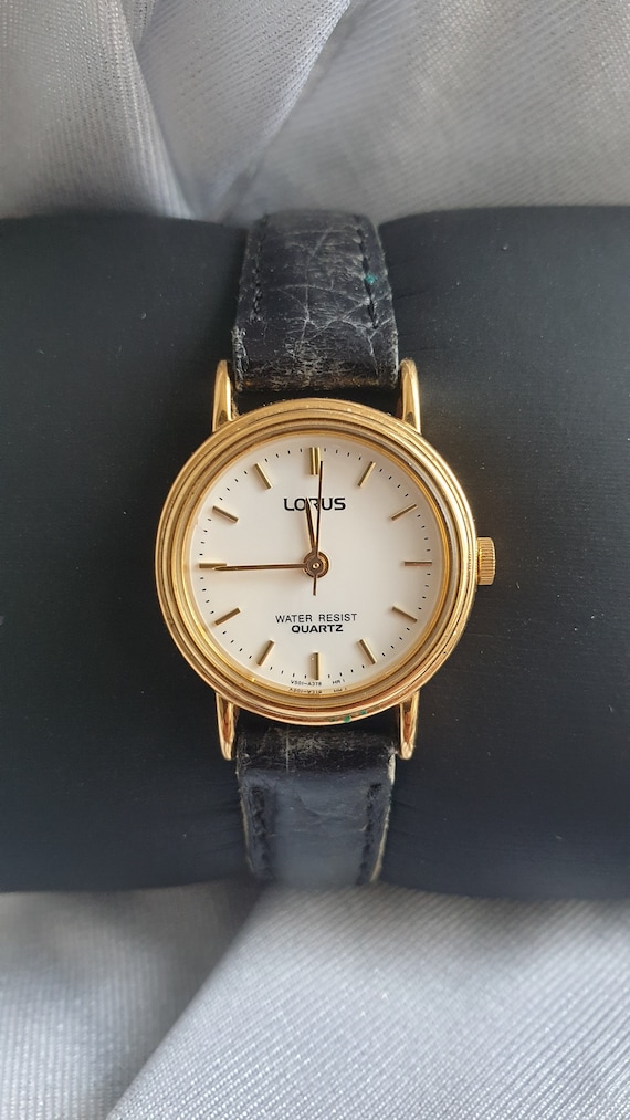 •Lorus Quartz Womens Wristwatch• Vintage Womens Watch Gold Tone Lorus Quartz Small Watch for  main image 3