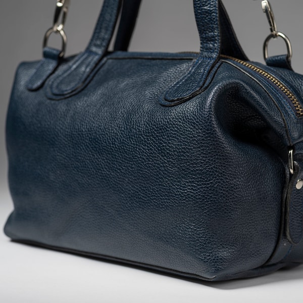 Navy shoulder leather bag, zipper shoulder bag, casual bag, everyday leather bag, hand bag, crossbody leather bag