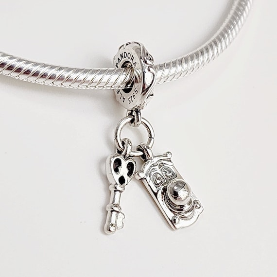 ◾︎ALICEand～ Lock the PANDORA memoryJSK激レア Pandora Disney Alice in Wonderland Key and Door Knob Dangle