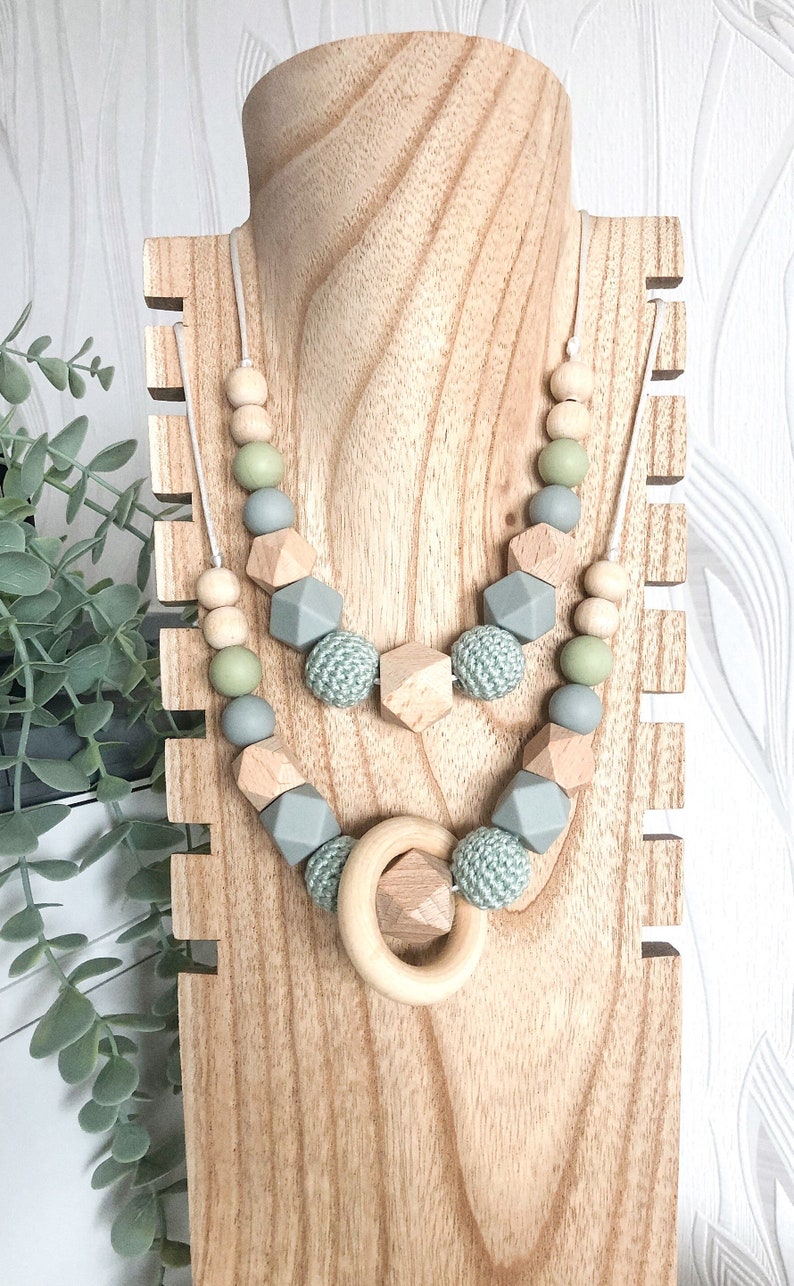 Collier allaitement vert deau, avec ou sans anneau en bois image 1