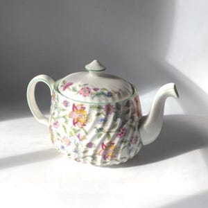 Vintage MINTON Haddon Hall floral botanical 4-cup Teapot made in England