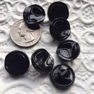 Vintage Czech Buttons -- 3/4&quot;  Wavy Black Circles (7)