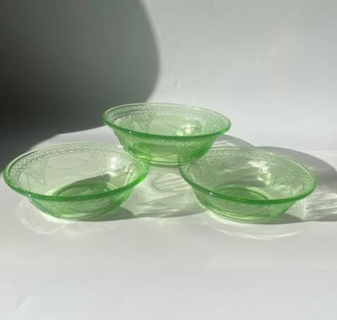Vintage Green Glass Bowls - Etsy