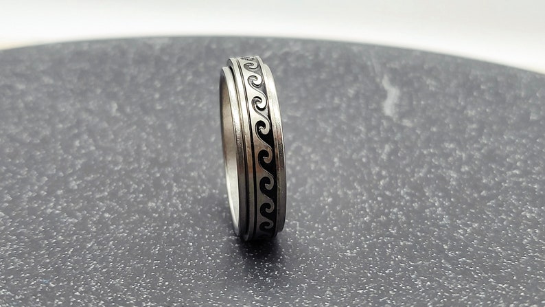 Spinner Ring Sea Wave Anxiety Ring voor mannen en vrouwen, Zilveren Fidget Ring helpen zorgen Stress ADHD, Roterende Spin Ring afbeelding 9