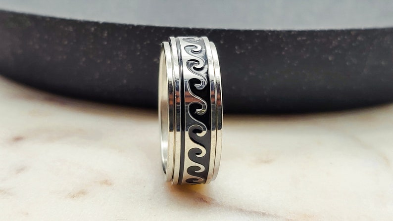 Spinner Ring Sea Wave Anxiety Ring voor mannen en vrouwen, Zilveren Fidget Ring helpen zorgen Stress ADHD, Roterende Spin Ring afbeelding 5