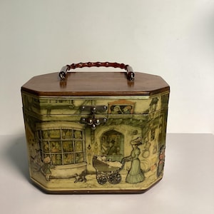 Vtg 1970s Anton Pieck 3D Decoupage Victorian Scene Wooden Octagonal Box Purse With Lucite Handle