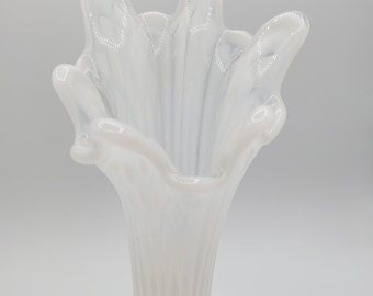 Fenton Swung Vase