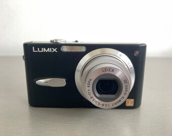 Panasonic Lumix DMC-FX01 Black Digital Camera