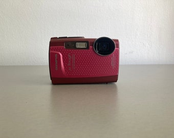 Olympus Tough 3005 Rouge Digicam, Working Digital Camera