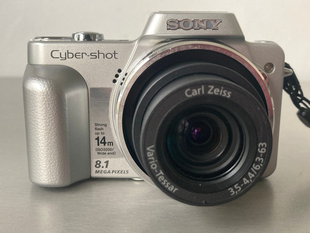 Sony Cybershot DSCH3 8 MP Tested Working With Extras Compact Camera