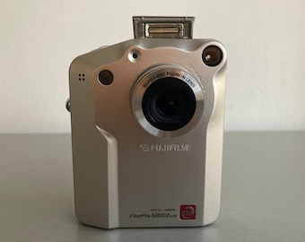 Fujifilm FinePix 6800 Zoom Silver Digicam, Working Digital Camera