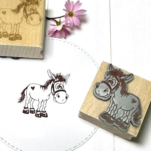 Timbro in gomma con simpatico motivo a forma di asino, in legno, per biglietti, scrapbooking e fai da te.
