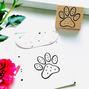Timbro in legno unico con impronta di zampa e cuori: bellissimo di cui innamorarsi!