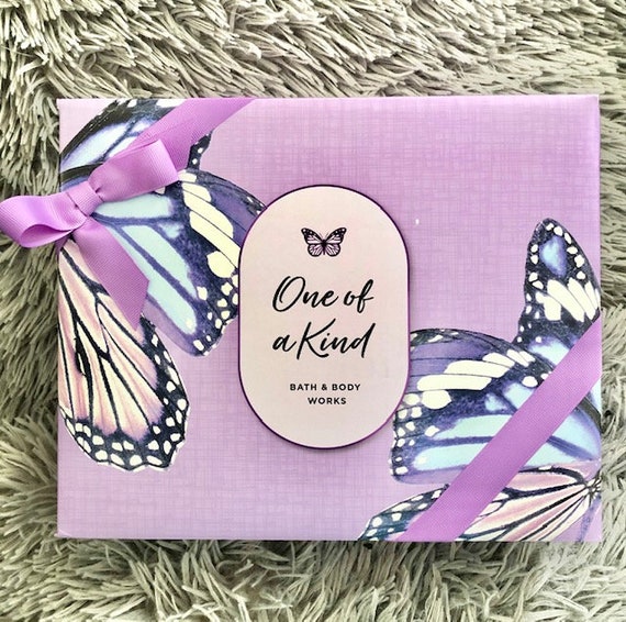 Bath and Body Works One of a Kind Gift Box Bubbly Rosé 3-wick