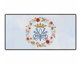 Couronne De Fleurs: Mary&#39;s Monogram Divine Desk Mat