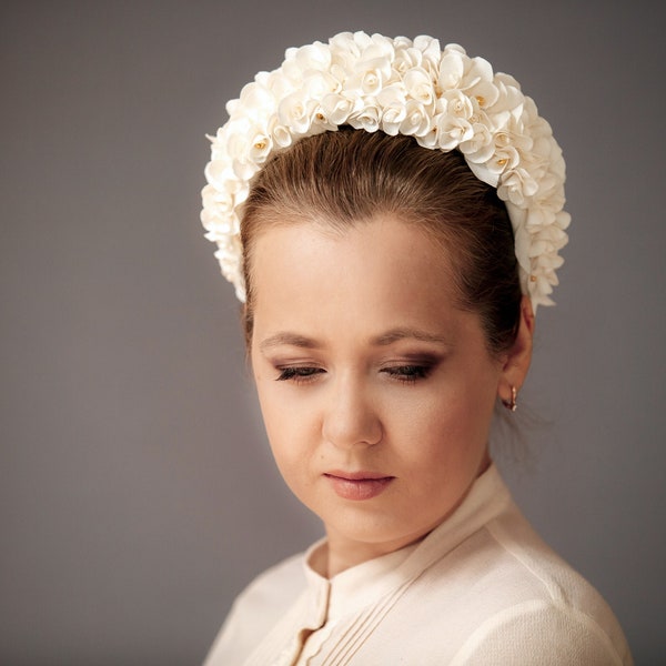 bridal crowns and headpieces