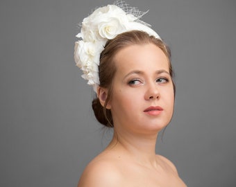 Gewatteerde halo hoofdband, brede bruidshoofdband, bruidshaarband, bruidsbloemkroon, bruiloftsgast fascinator hoofdband, bloemenhoofdstuk