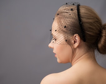 Beaded birdcage veil, short black veil for brides, black fascinator headband for wedding guest with bandeau veil, bachelorette veil voilette