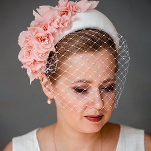 Birdcage veil fascinator for wedding, floral headband for wedding, floral bridal headpiece, fascinator halo headband for wedding guest