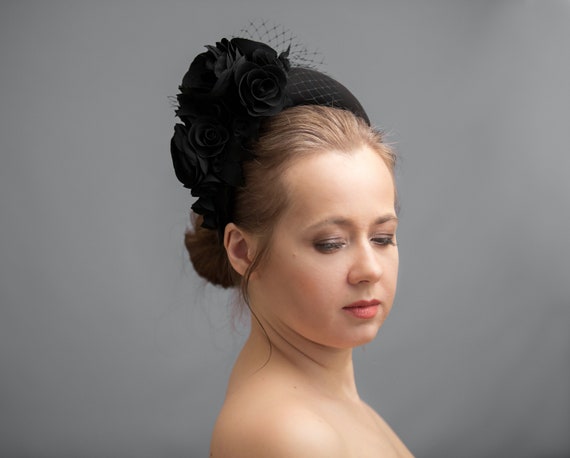 Black Derby Fascinator Headband: Floral Crown for Wedding  display picture 3