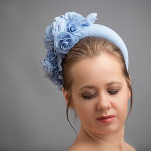 Fascinator hats for women inspired by Kate Middleton, wedding floral headpiece, womens Kentucky Derby hats, wedding guest hairband No need