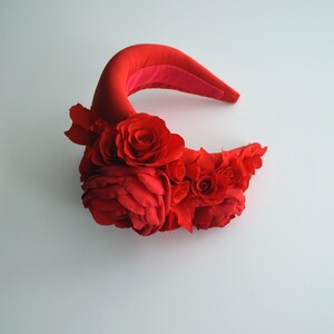 Red rose fascinator hat for wedding guest inspired by Kate Middleton headband hat image 3