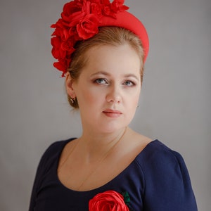 Rose crown is a fabulous floral headpiece. Red fascinator headband inspired by Kate Middleton headband hat. Perfect as a alternative to a traditional Kentucky Derby hat. Flower head piece has a perfect design. Padded headband covered in fabric