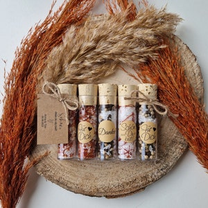 GIFT | salt and chilli threads | salt and colored pepper | salt and paprika granules | spice jar | give away | guest gift
