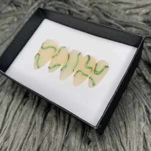 Medusa / Prensa de gel en las uñas / Arte de uñas de otoño