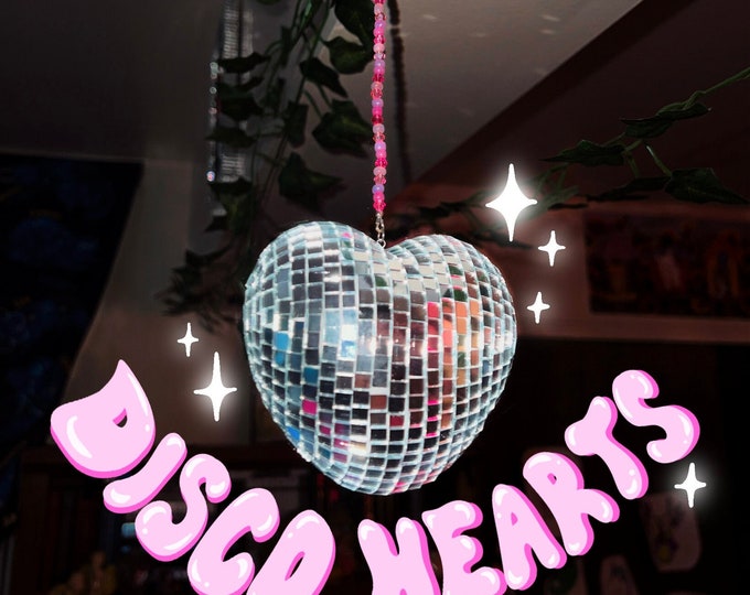 coeurs disco, boules disco en forme de coeur, décor boule disco