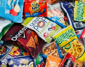Handmade Miniature Snack Bags, Dollhouse Food (5 pieces)