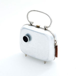 CAM - M Damen Kamera Clutch Handtasche Spikes
