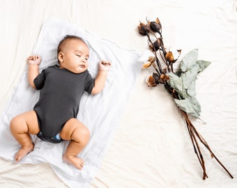 Long-Lasting, Smooth Baby's Organic Pima Cotton Short-Sleeve Bodysuit