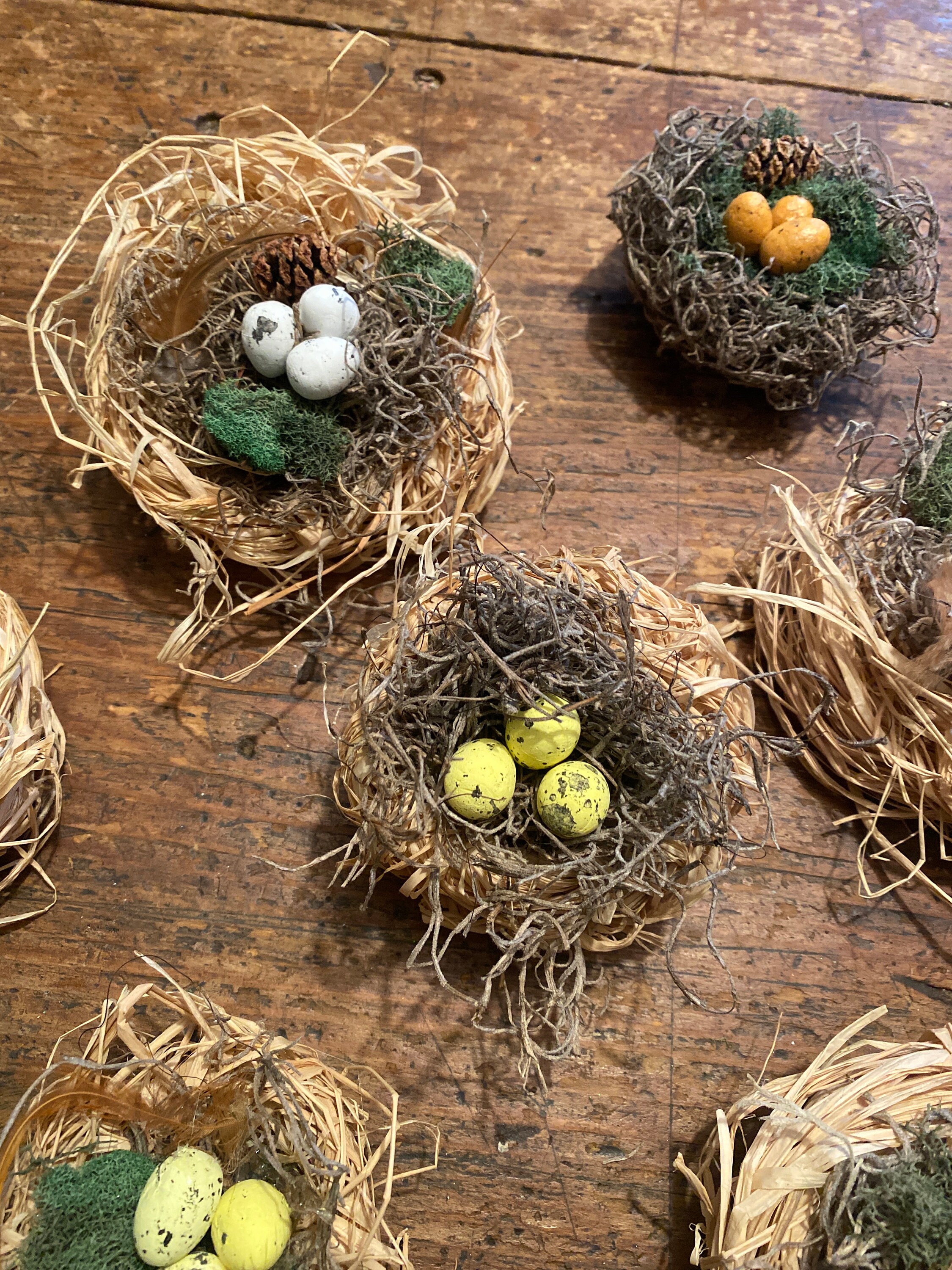 Bird’s nest handmade you will receive two birds nest. These birds nest was sprayed with glue