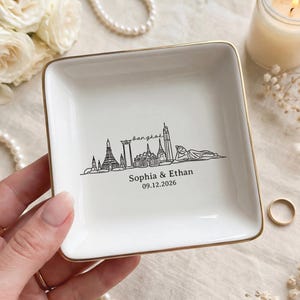 Personalized City Skyline Ring Dish | Custom Wedding Gift with Names & Date | Ceramic Jewelry Holder for Couples (DK-58)