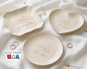 Personalized Veterinarian Jewelry Dish | Custom Vet Tech Graduation Present | Gift for Veterinarian   (DK-113)