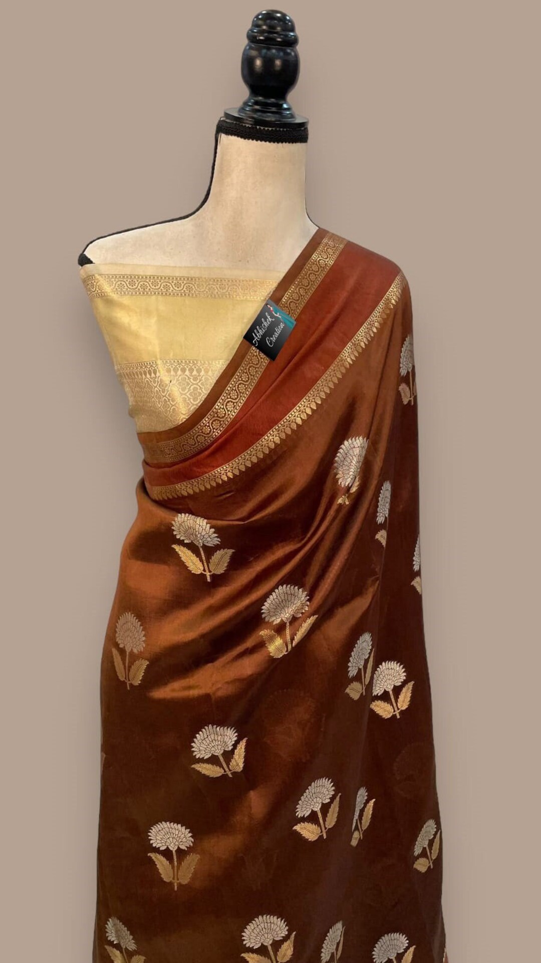 Women Party Wear Premium Banarasi Silk Saree With Un Stitched Blouse main image 0