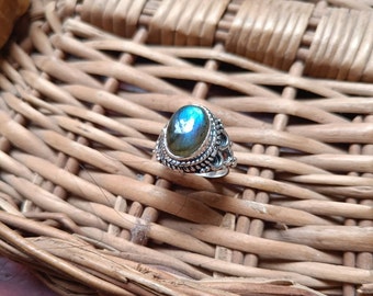 Labradorite Ring, Women Ring, Statement Ring, 925 Silver Ring, Handmade Ring, Gemstone Ring, Natural Labradorite, Dainty Ring, Gift For Love