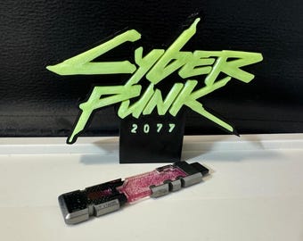 Relic BioChip, Cyberpunk 2077 Relic Chip, USB Drive, Luminous Standing Sgin, Cyberpunk 2077 Prop Replica