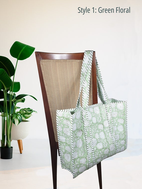 【GREEN STUFF】boxy&knot shopper bag 58_pleats バッグ Quilted Velvet Everything Bag - Electric Green – Quilted Koala