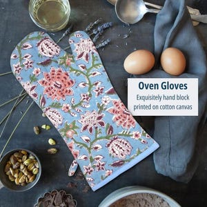 Cute Block Print Oven Mitts  Set of 2 Quilted cotton canvas oven mitts Fun bright Oven Gloves Matching apron & tea towels Mother&#39;s Day Gift