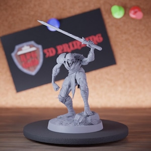 Ghoul Undead Zombie Miniature Katana Triumph Mini Dungeons and Dragons Mini RPG Tabletop Miniature DnD Painting Pathfinder 5e DnD | Lop